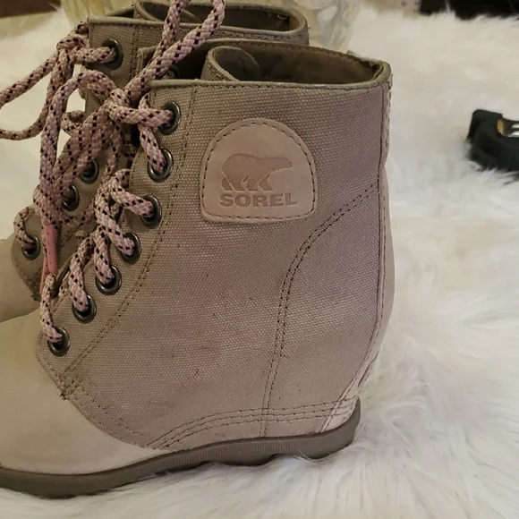 Sorel Wedge Boots  Size 7 - Picture 7 of 12